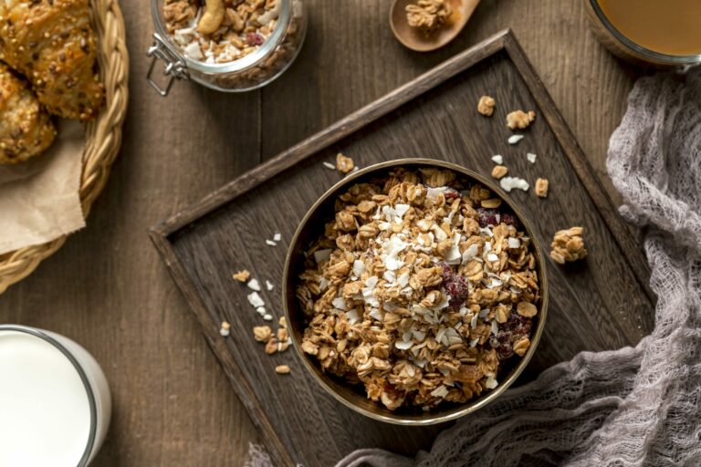 Domowa granola – przepis na smaczne śniadanie